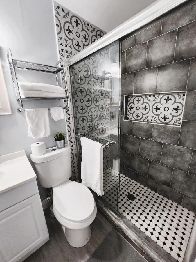 Cheerful Super Suite + 2 Queen + Sofa Bed Minutes From The Airport! แทมปา ภายนอก รูปภาพ