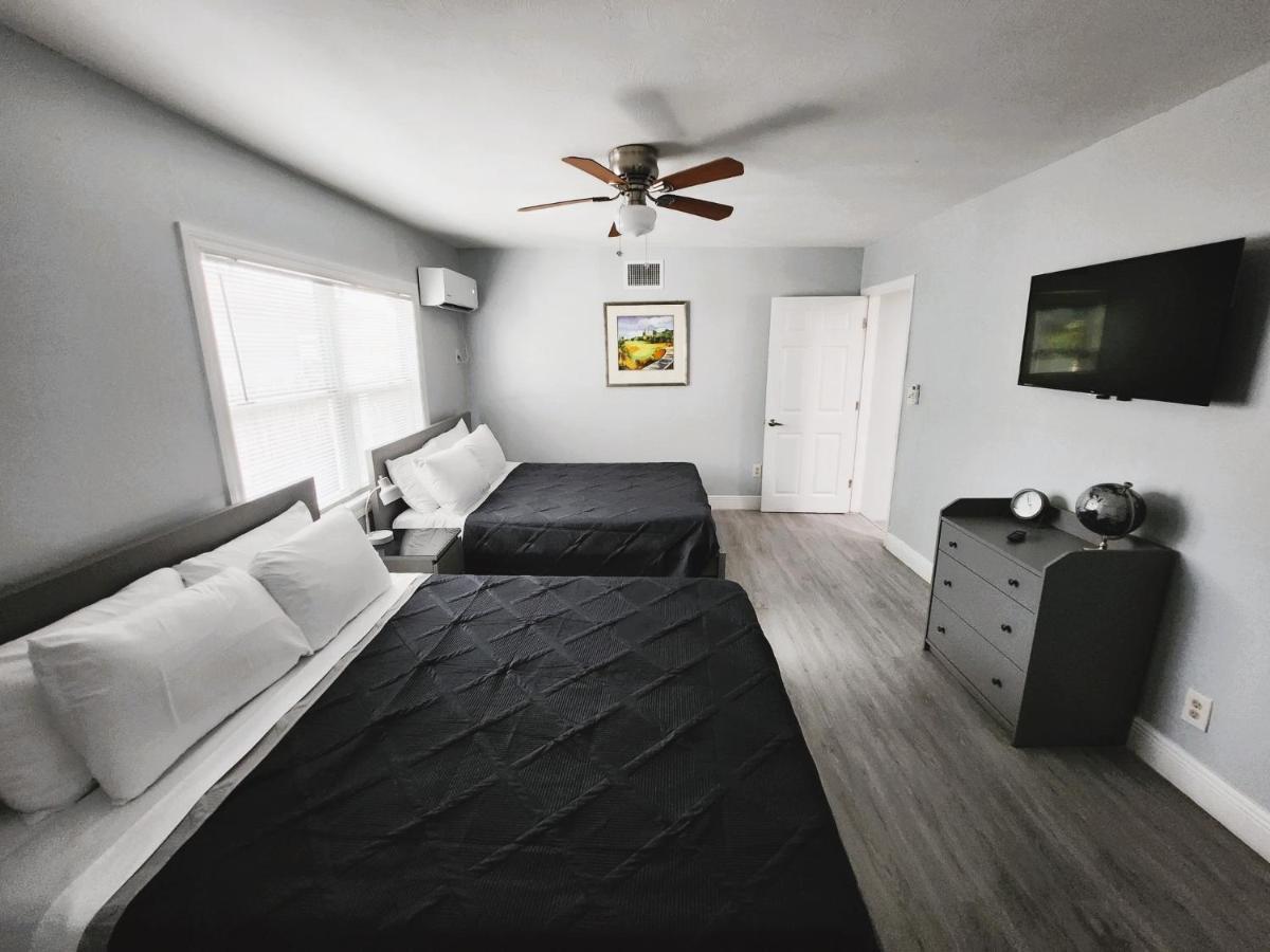 Cheerful Super Suite + 2 Queen + Sofa Bed Minutes From The Airport! แทมปา ภายนอก รูปภาพ